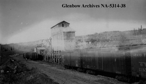 Looking north; Alexo Coal Company Limited tipple; [ca. 1930-1931], (CU1135056) by Unknown. Courtesy of Libraries and Cultural Resources Digital Collections, University of Calgary.