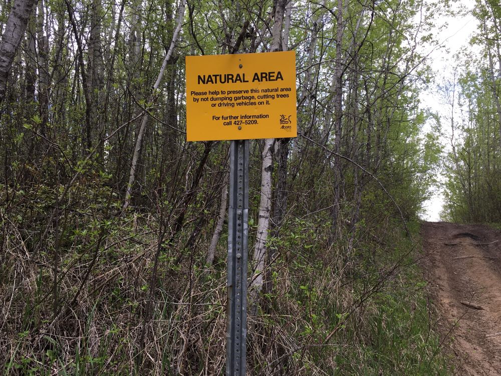 Sign at west end of Kilini Creek Natural Area-2017-05-19-(PCotterill)