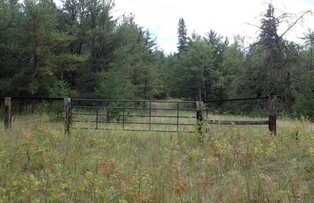 Gate in the Southeast corner of the NA and the end of the ATV track, Ukalta Dunes (PNT) NA, 2024-08-30, P. Potter.